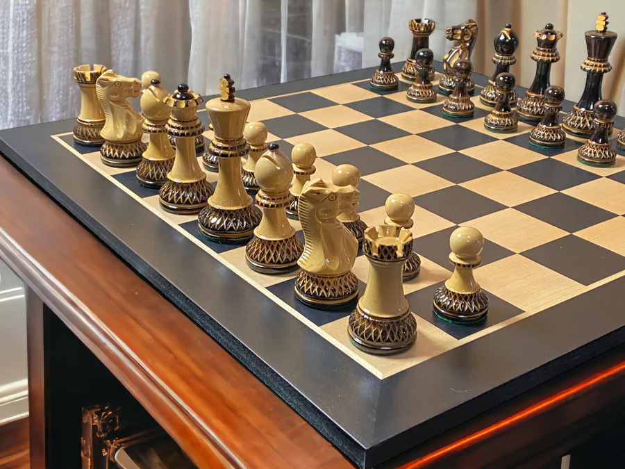 Artistic Parker Anegre Chess Set & Vinyl Box - Image 5