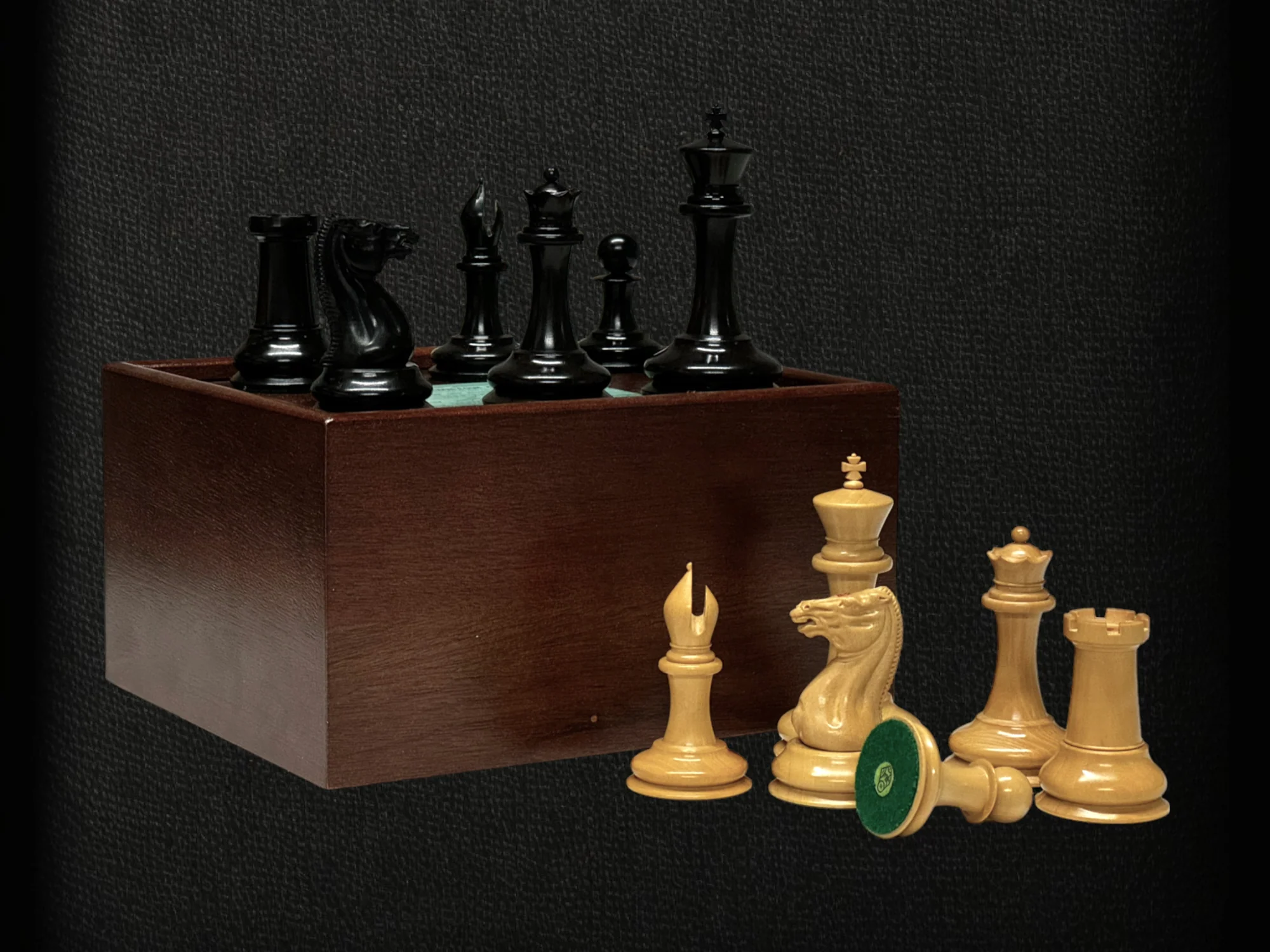 1850 London Boxwood and Ebony 3.5 Inch Replica Chessmen - Image 12